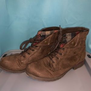 brown ankle boots